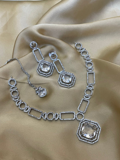 Zircon Stones Studded Stylish Necklace Set