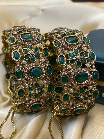 22kt pure stylish Pair of Openable Bangke