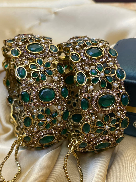 22kt pure stylish Pair of Openable Bangke