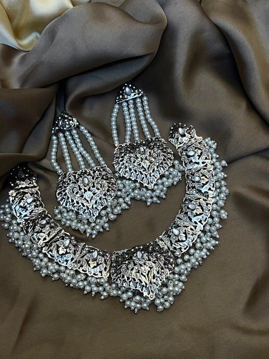 Traditional Silver Choker Necklace Set with Pearl Earrings