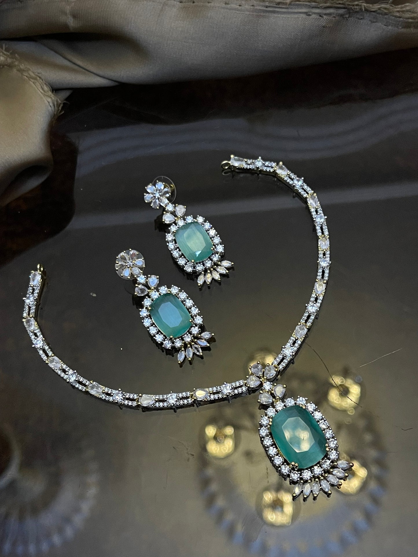Zircon Stones Studded Necklace Set
