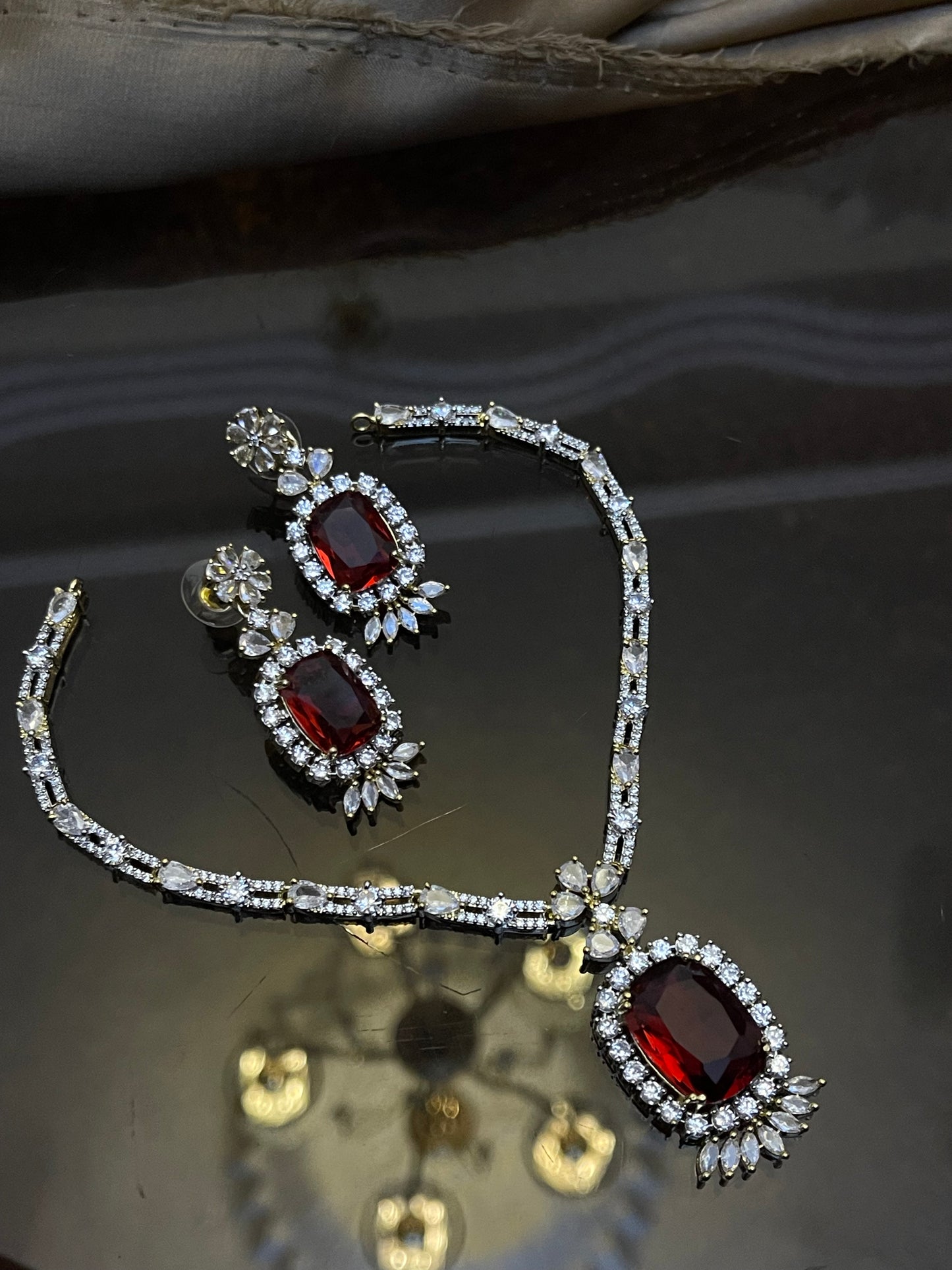 Zircon Studded Necklace Set