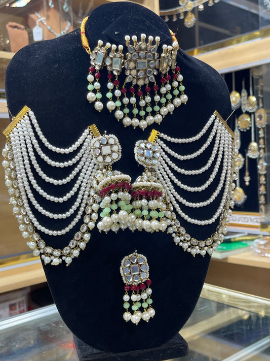 Kundan biggest Sahara Jhumka