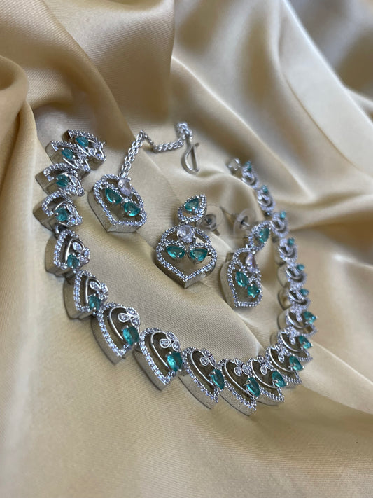 Zircon Ad Necklace Set