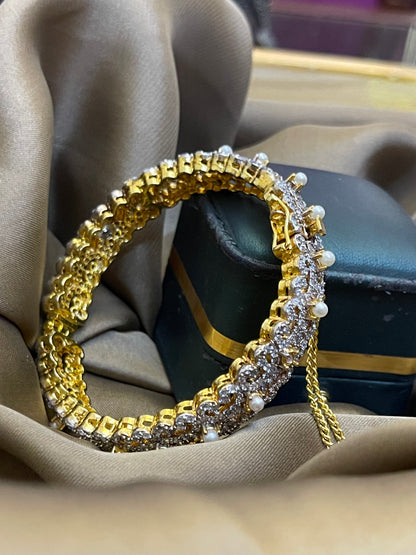 Zircon Jarao Gold Plated Bracelete