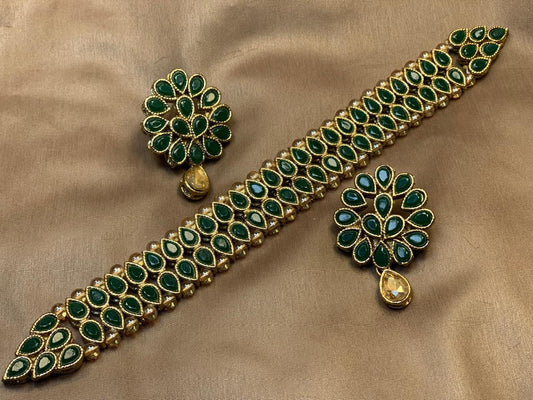 Traditional Choker Set