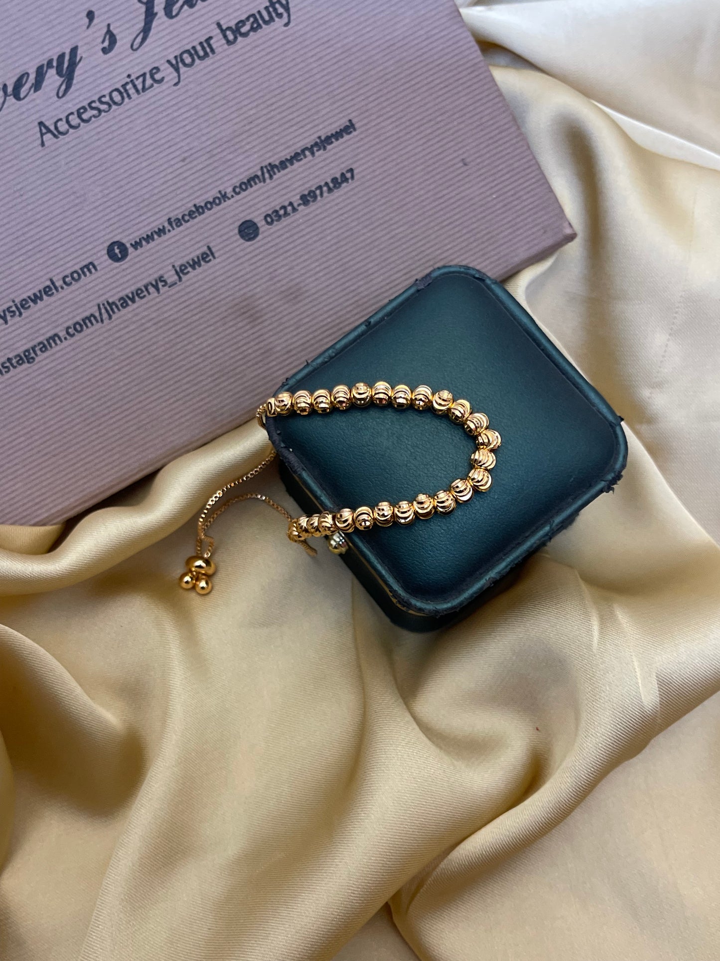 Gold Plated,Stylish Wear Bracelete