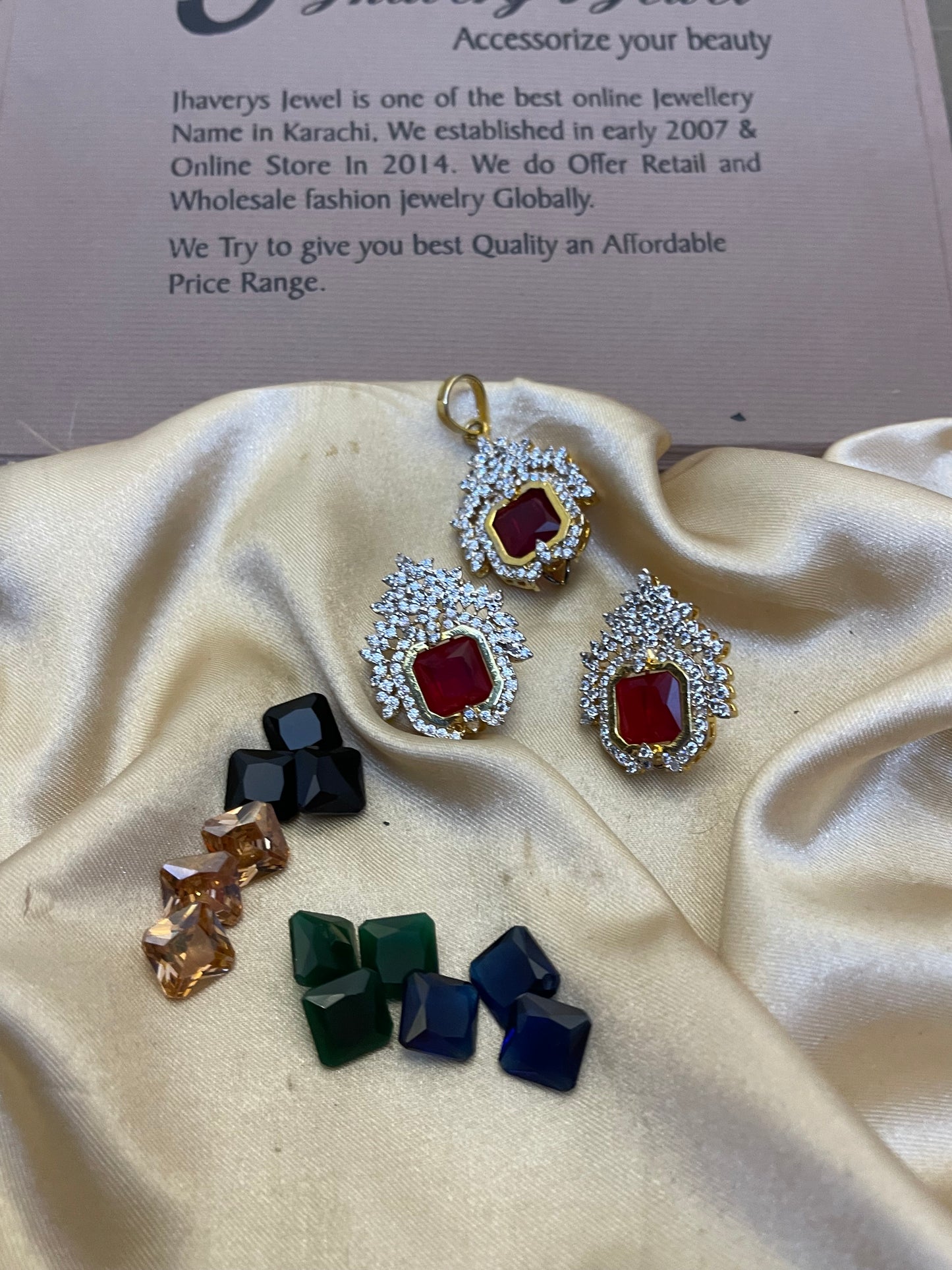 Changeable Stylish Wear Zircon Pendant Set