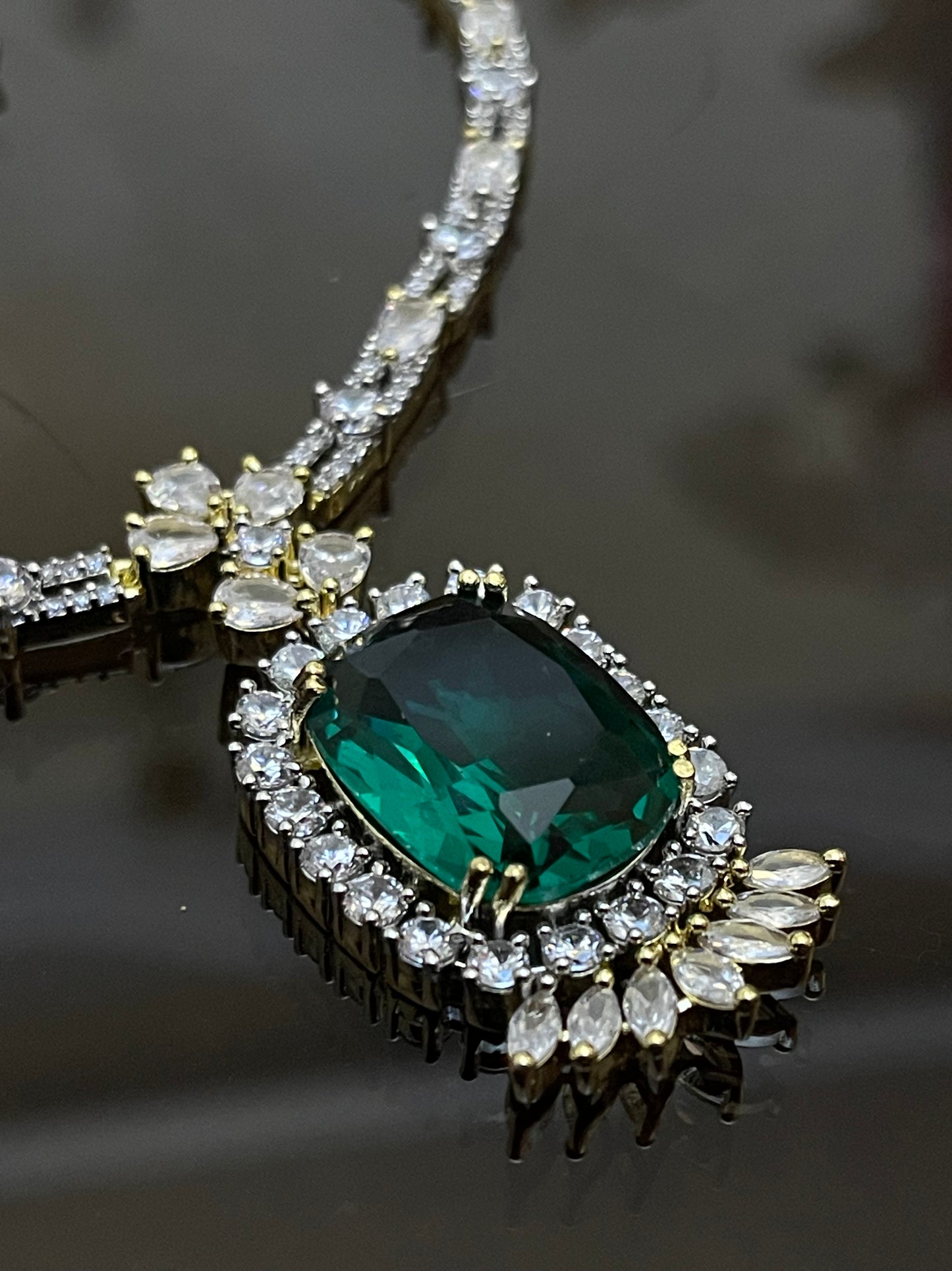 Zircon Stones Studded Necklace Set