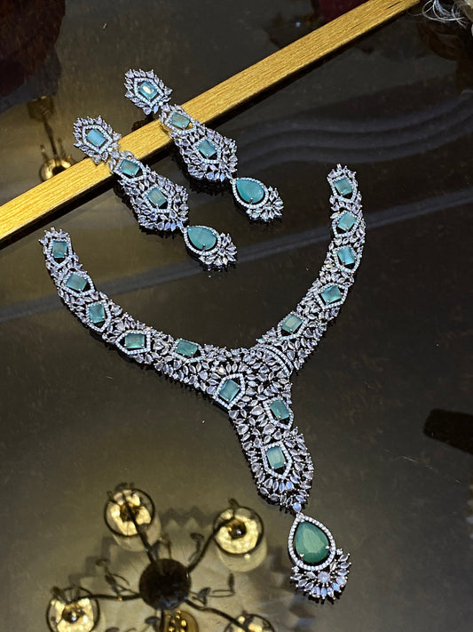 Zircon Ad Necklace Big