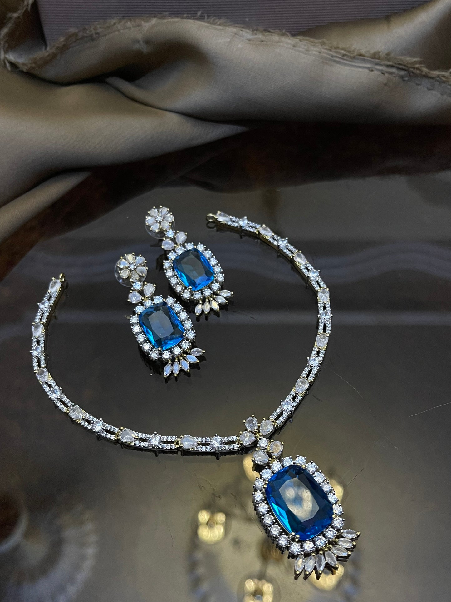 Zircon Stones Studded Necklace Set