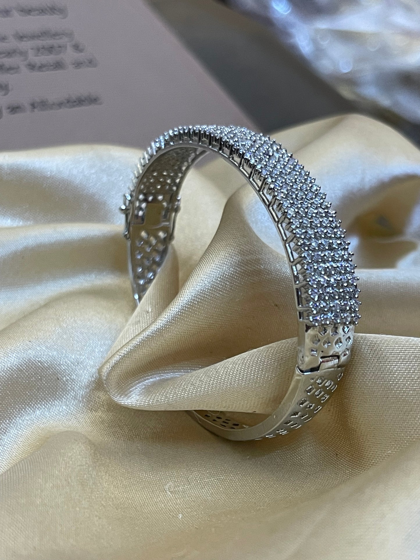 1 Carat Zircon Bracelete