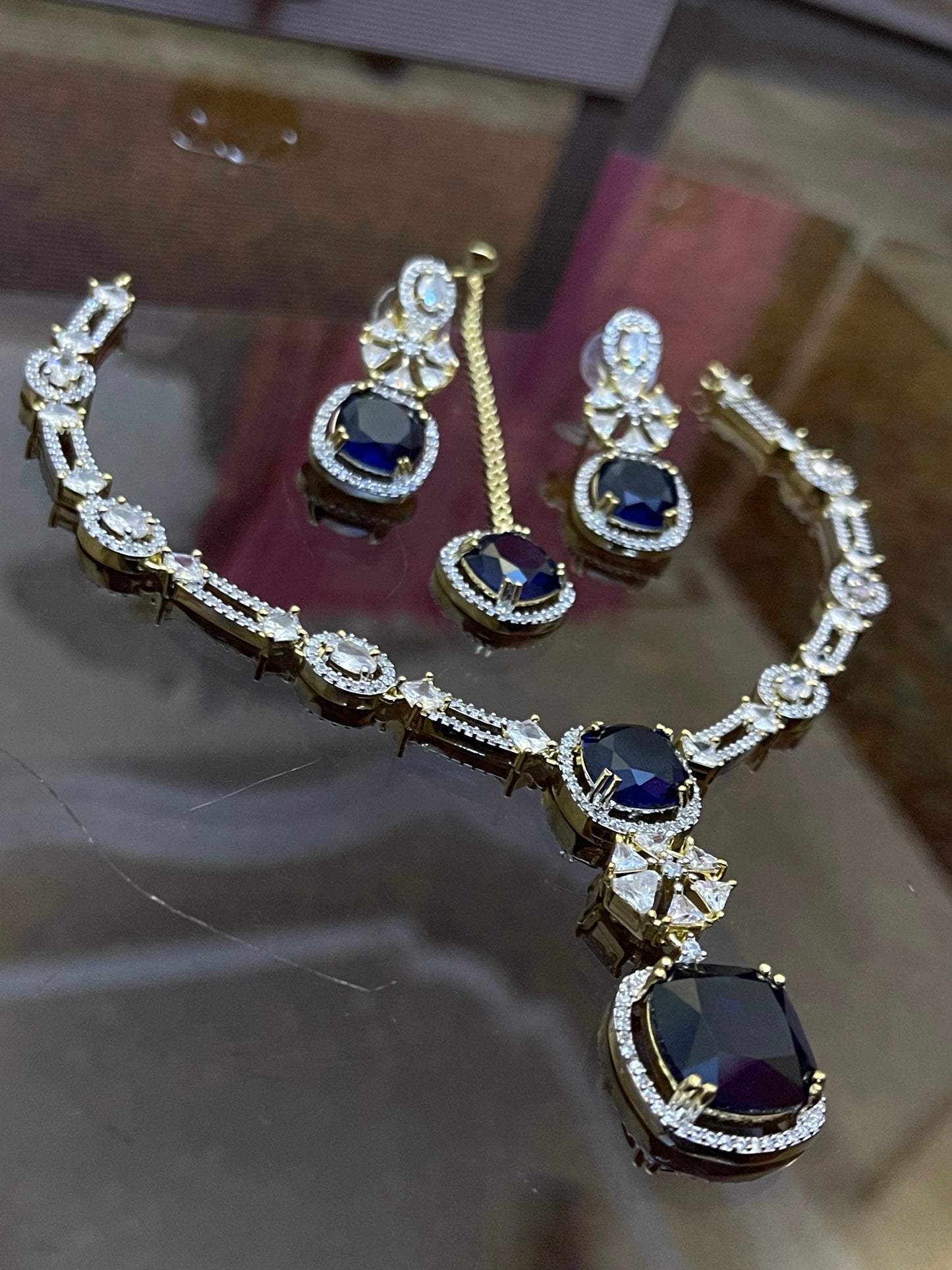 Zircon Ad Necklace Set