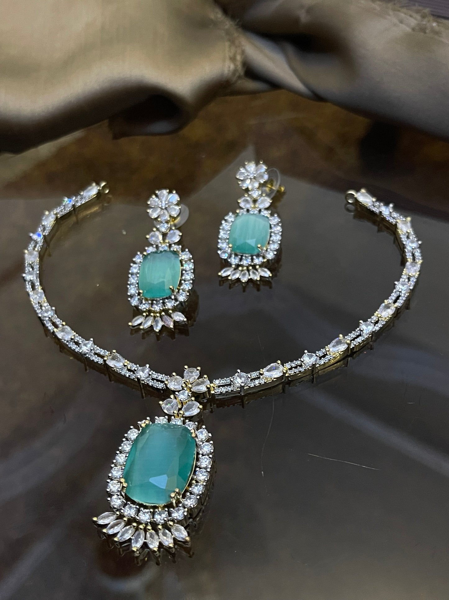 Zircon Stones Studded Necklace Set