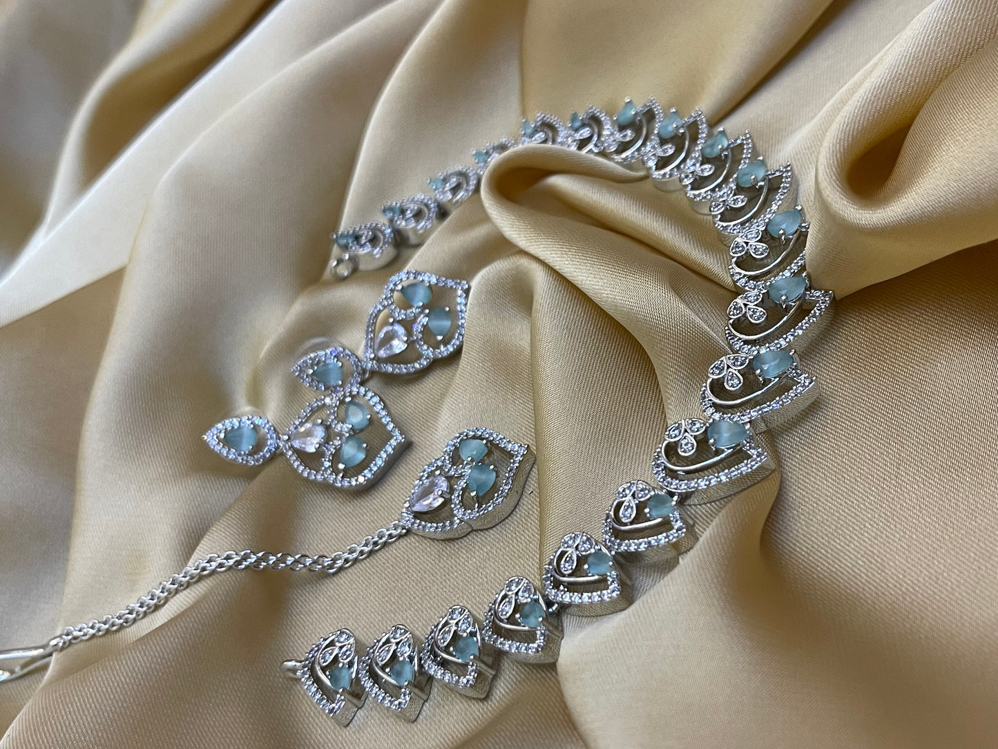 Zircon Ad Necklace Set