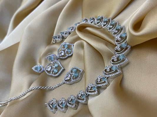 Zircon Ad Necklace Set