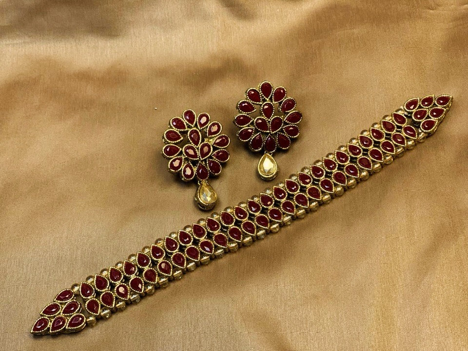 Kundan Stylish Wear Choker Set